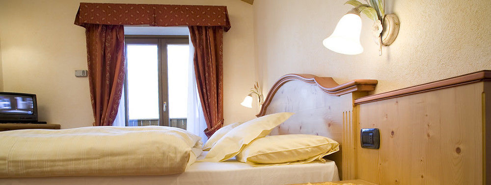 Hotel Ristorante Cassana Livigno Extérieur photo