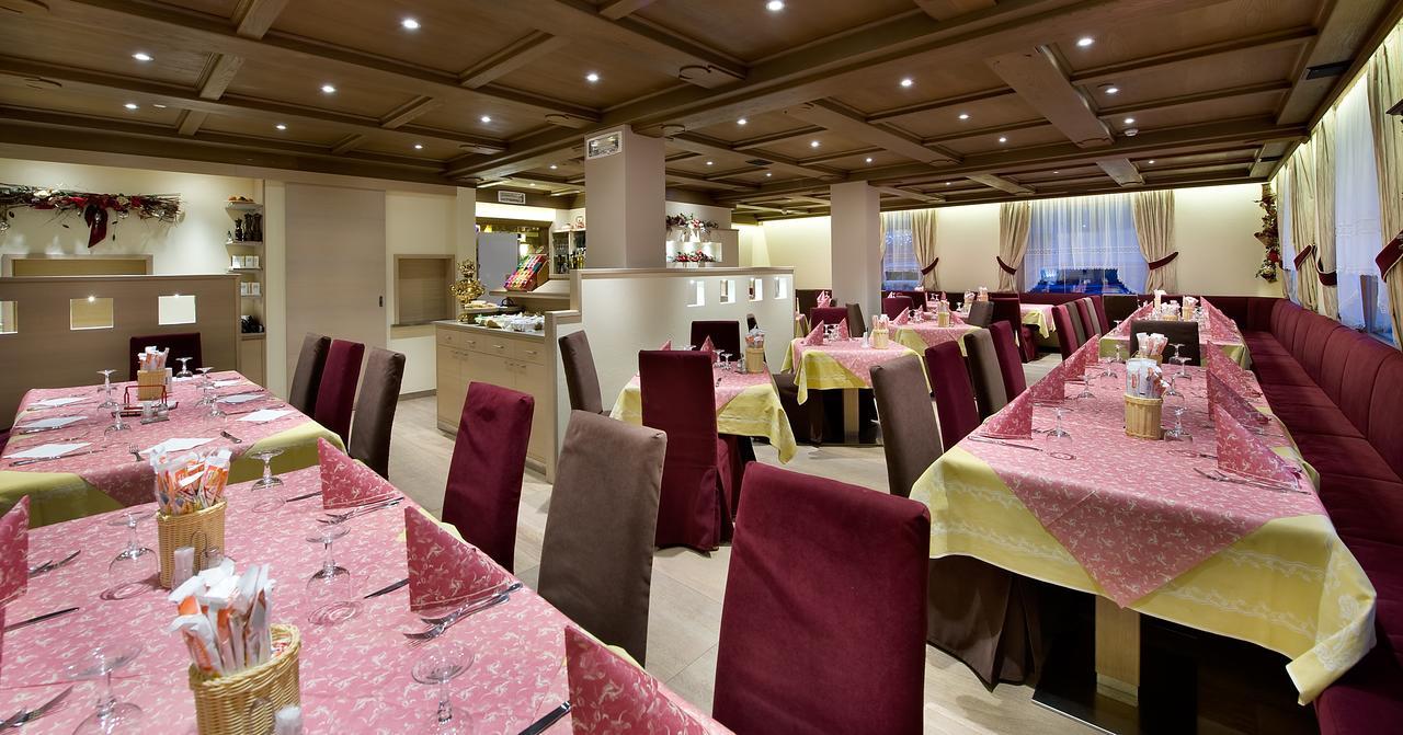 Hotel Ristorante Cassana Livigno Extérieur photo