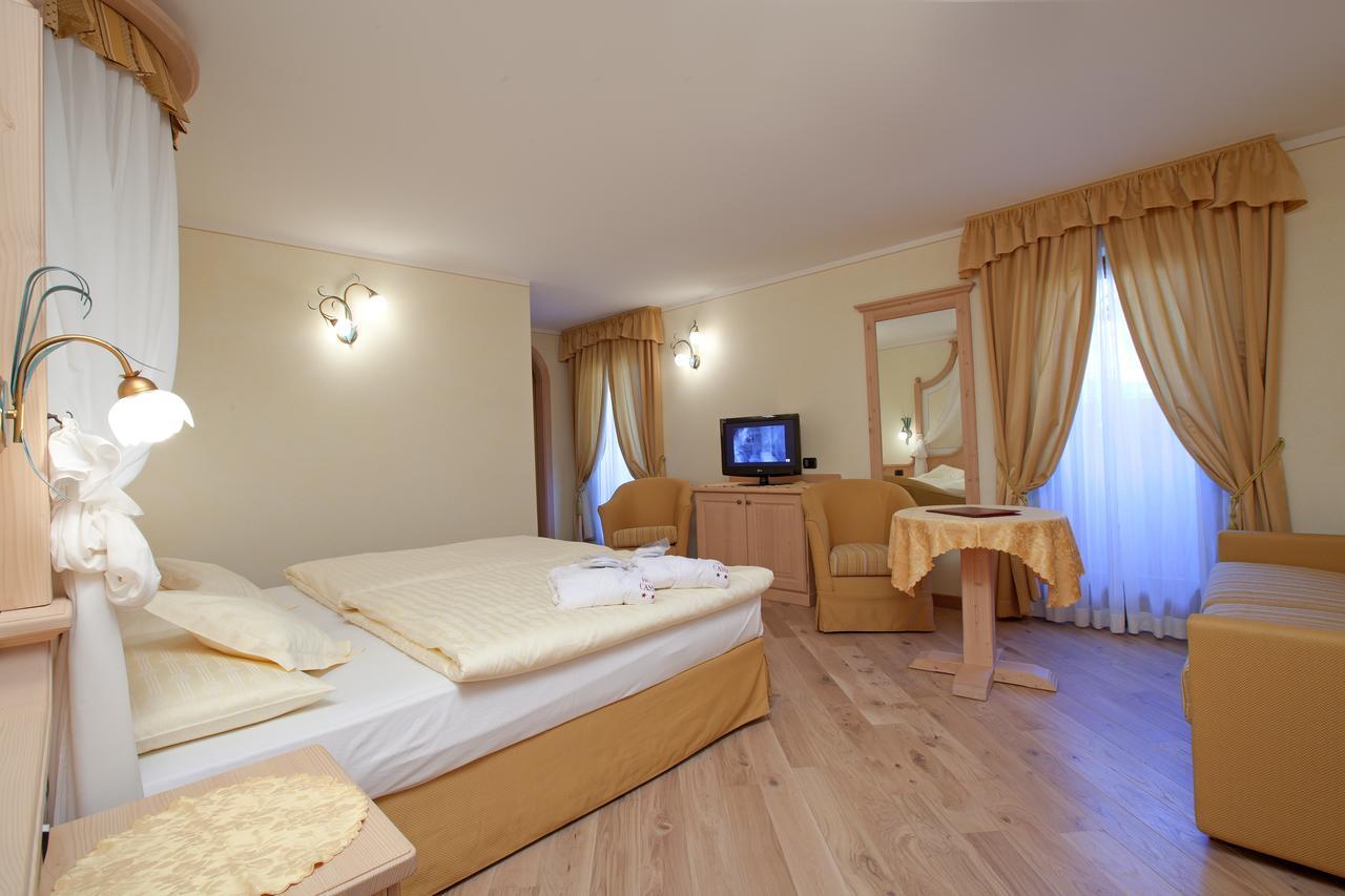 Hotel Ristorante Cassana Livigno Extérieur photo