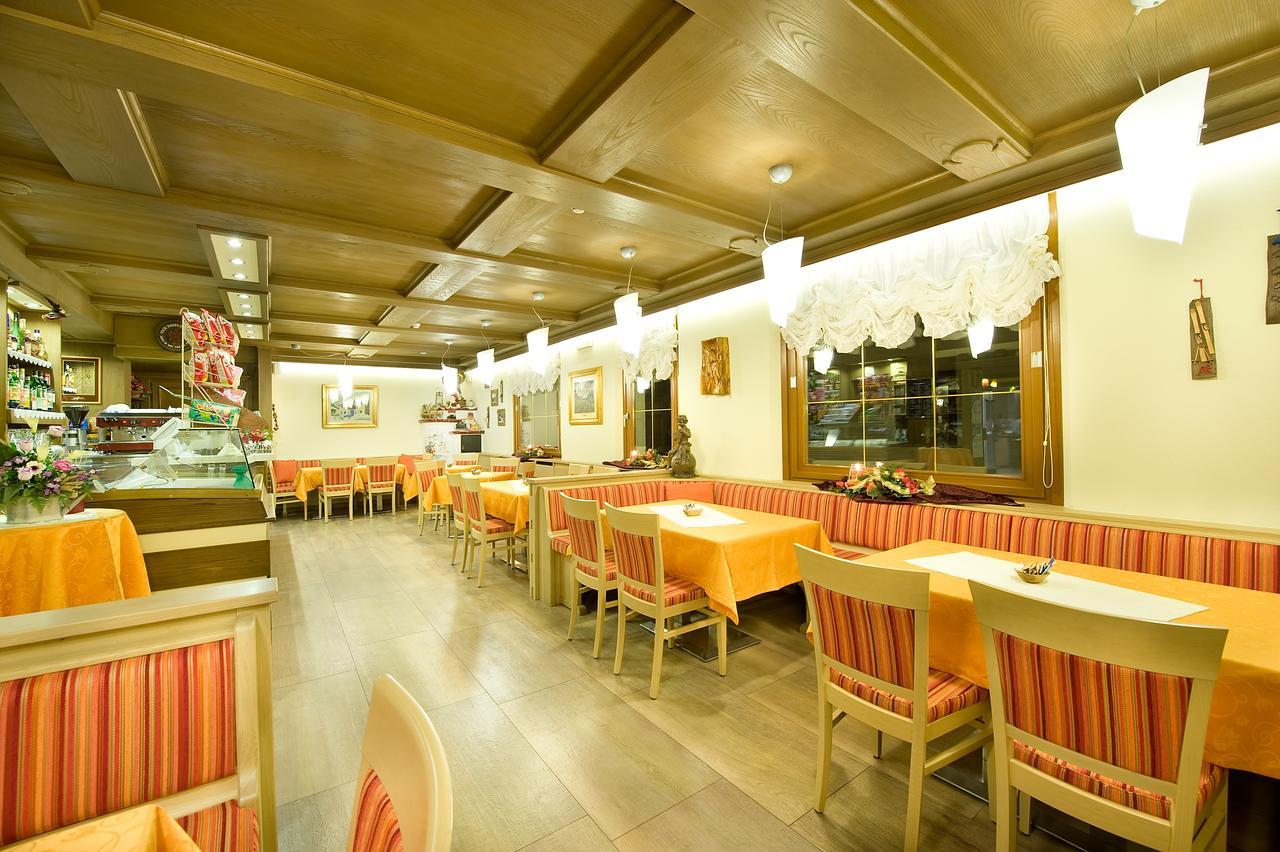 Hotel Ristorante Cassana Livigno Extérieur photo