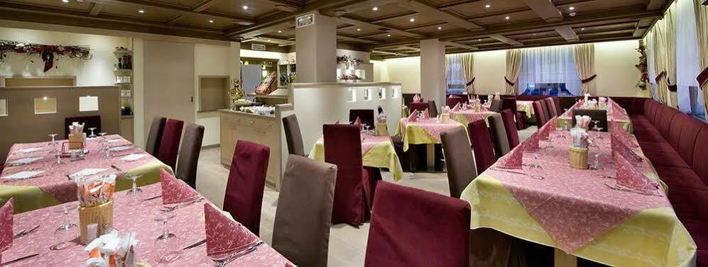 Hotel Ristorante Cassana Livigno Extérieur photo